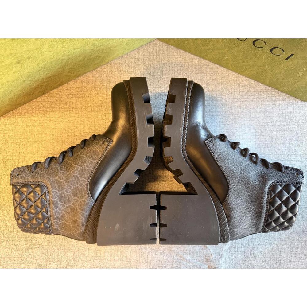 Gucci Women’s GG Quilted‎ Leather Lug Sole Ankle Boots SZ 40 With Box & Dust Bag - Picture 5 of 9